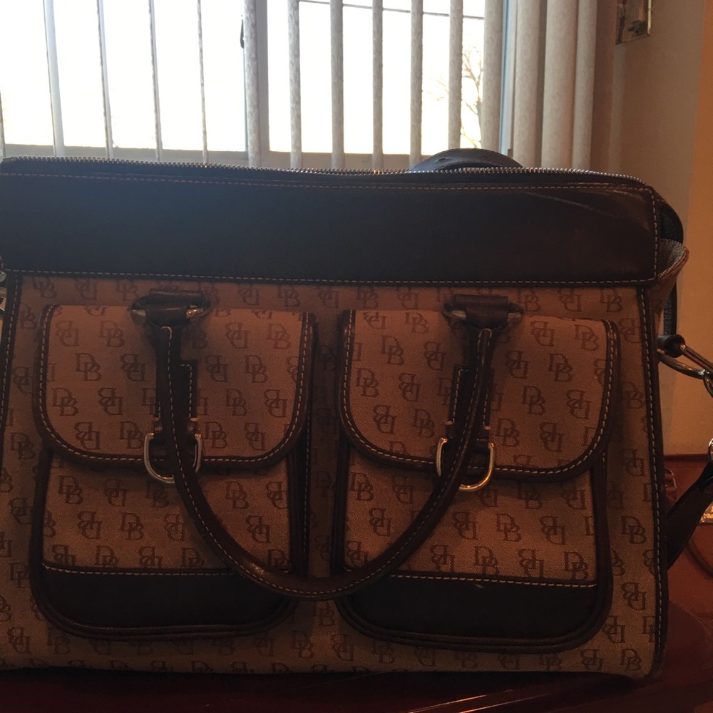 Dooney and Bourke purse
